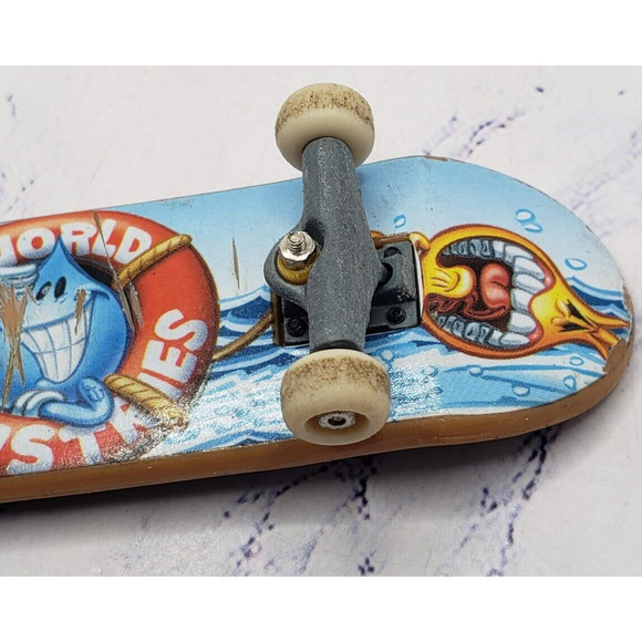 World Industries Tech Deck mini 57mm fingerboard skateboard vintage - Picture 6 of 6